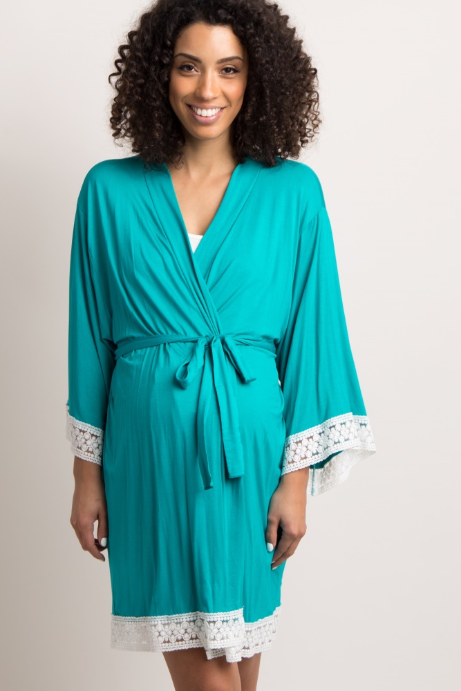 A solid delivery/nursing maternity robe. Crochet trim. Open front with tie closure.