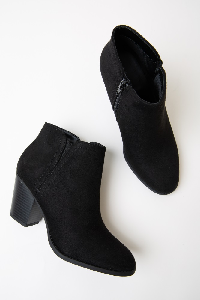 basic black boots