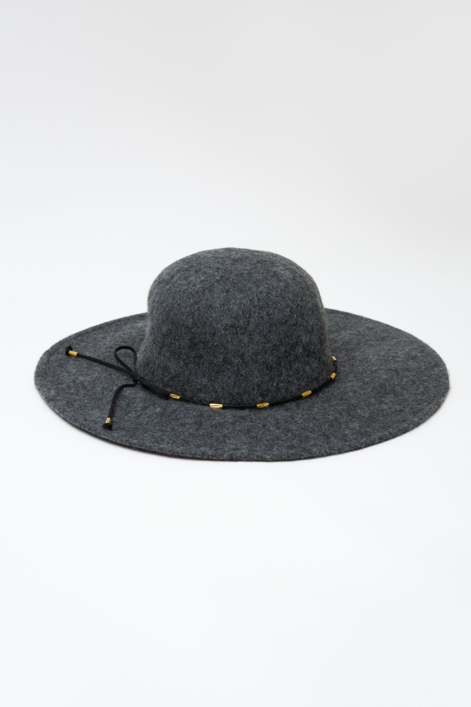 wide brimmed soft felt hat