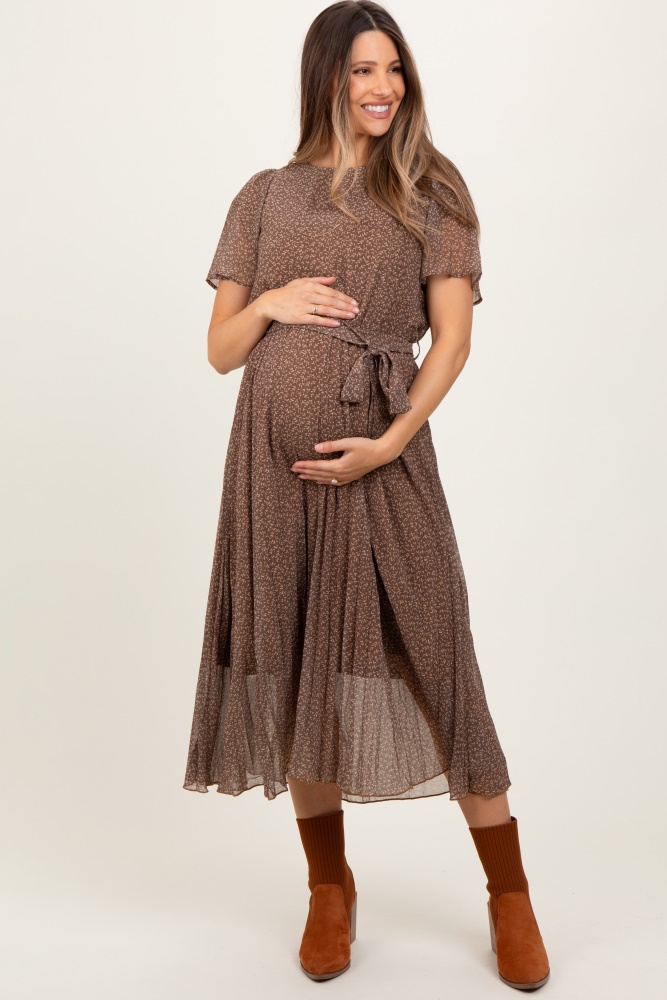 mocha leaf print pleated maternity midi dress