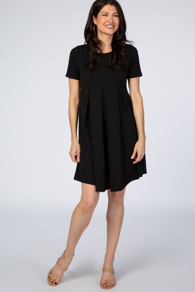 black short sleeve front pleat dress