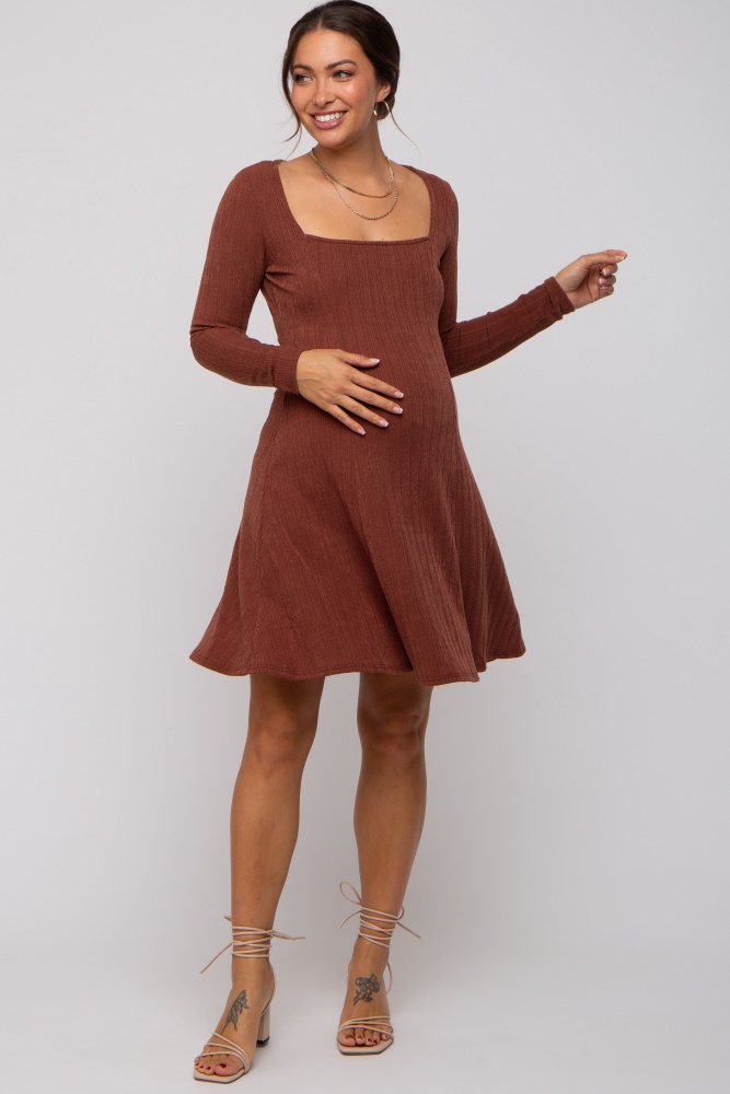 brown square neck long sleeve maternity dress