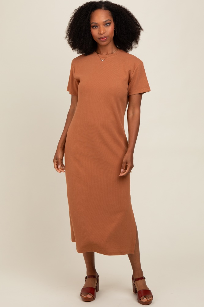 camel short sleeve side slit t-shirt midi dress