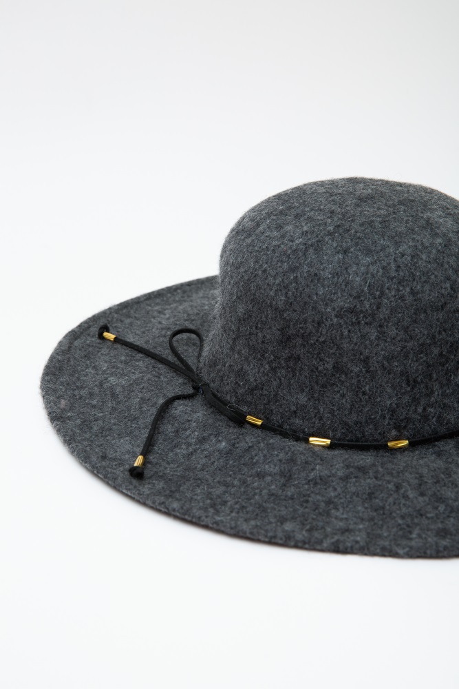 wide brimmed soft felt hat